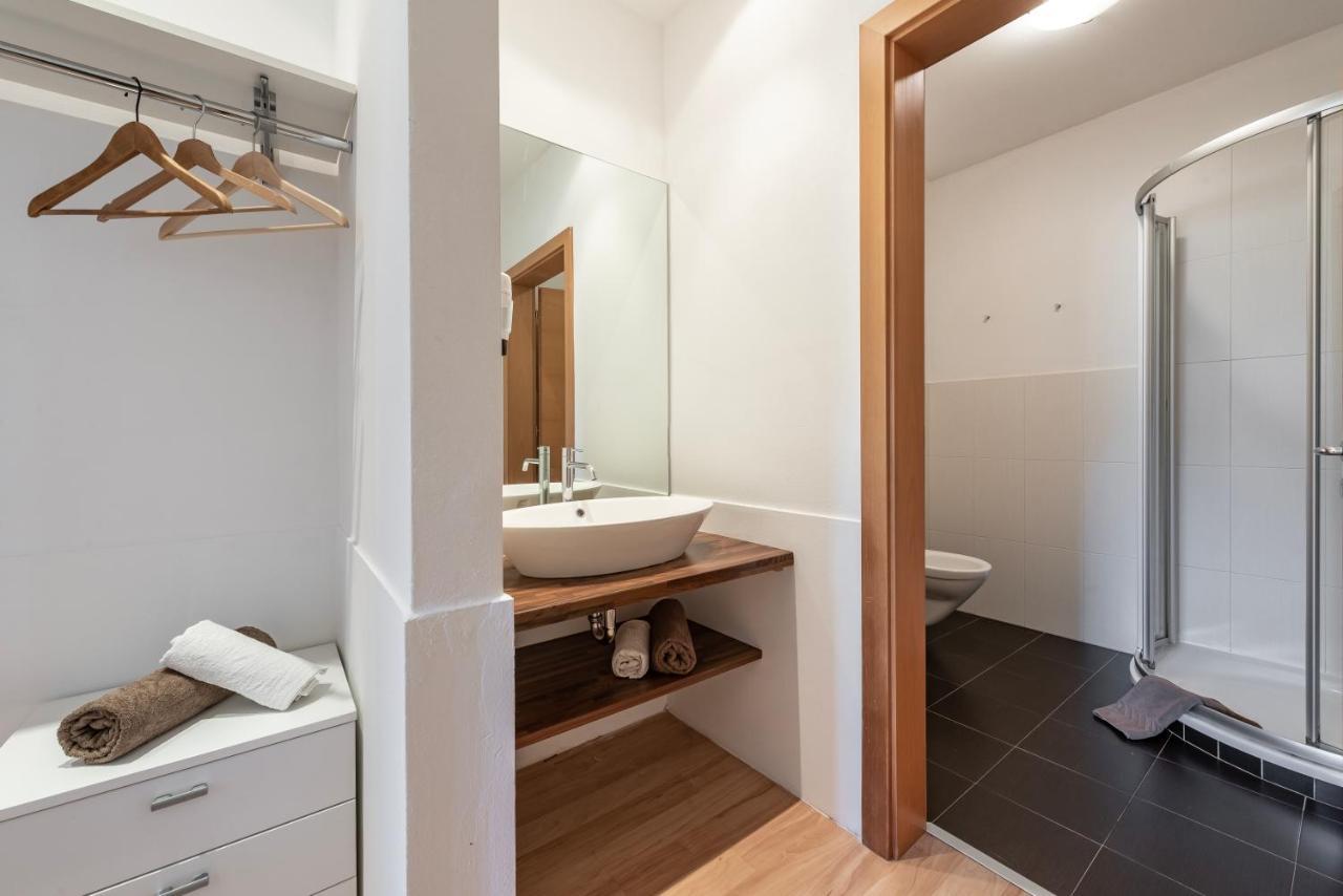 Panorama Residence Schlossblick - Apartments Erdgeschoss ロデンゴ エクステリア 写真